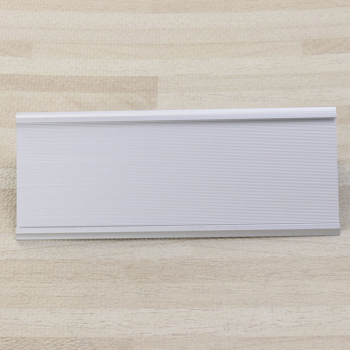 Premium L-Shaped Aluminum Busi - đánh giá và giá Desk Name Plate
